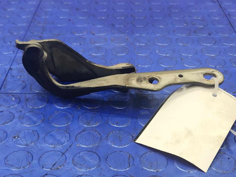 2009 Toyota Tacoma Hood Hinge