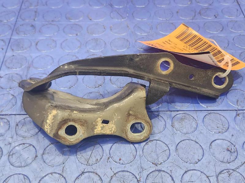 2009 Toyota Tacoma Hood Hinge