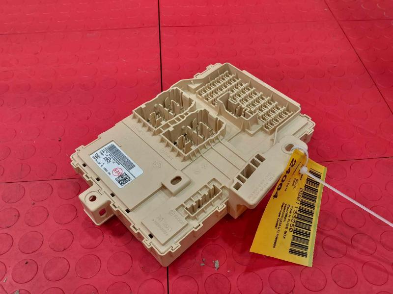 2020-2022 Kia Soul Instrument Junction Box Assembly Genuine OEM 91950K0070