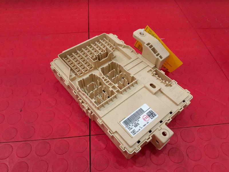 2020-2022 Kia Soul Instrument Junction Box Assembly Genuine OEM 91950K0070