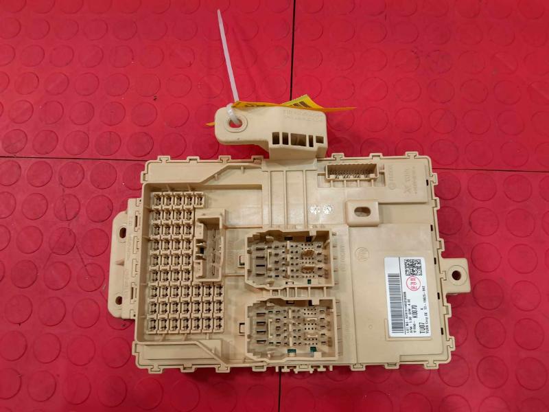2020-2022 Kia Soul Instrument Junction Box Assembly Genuine OEM 91950K0070