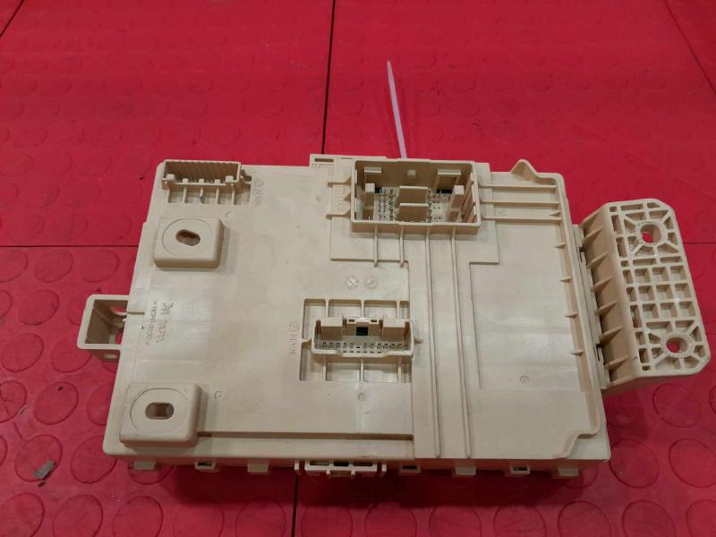 2020-2022 Kia Soul Instrument Junction Box Assembly Genuine OEM 91950K0070