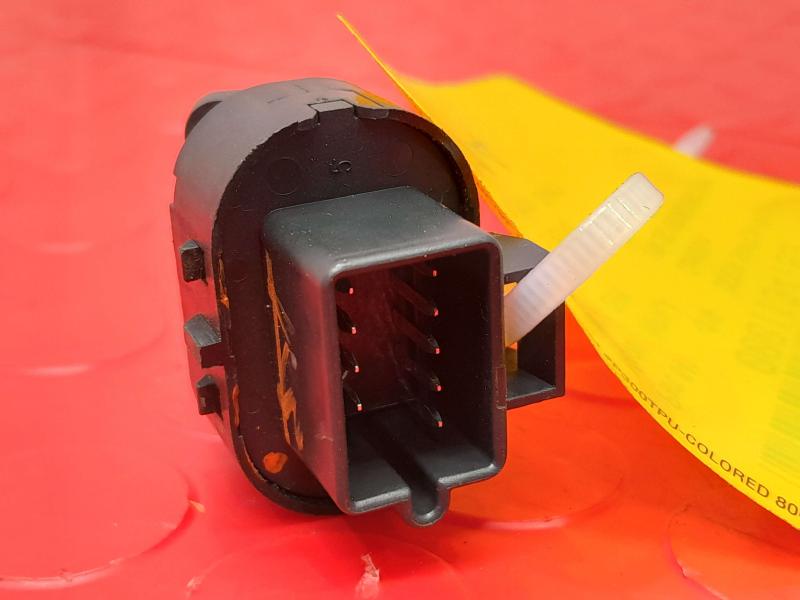 2006 Chevrolet Impala Door Switch Front