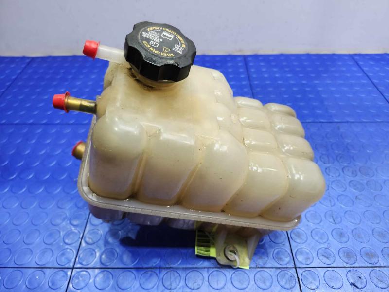 2005 Chevrolet Silverado 1500 Coolant Recovery Bottle