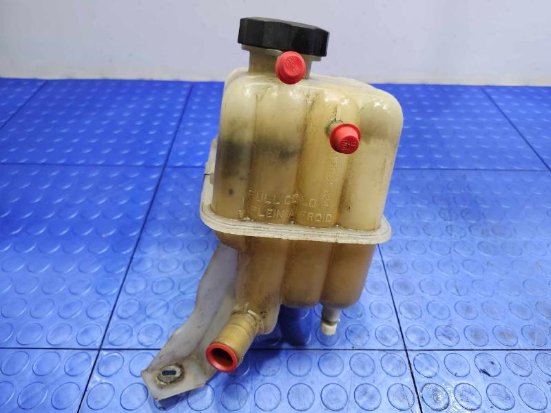 2005 Chevrolet Silverado 1500 Coolant Recovery Bottle
