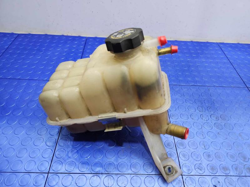 2005 Chevrolet Silverado 1500 Coolant Recovery Bottle