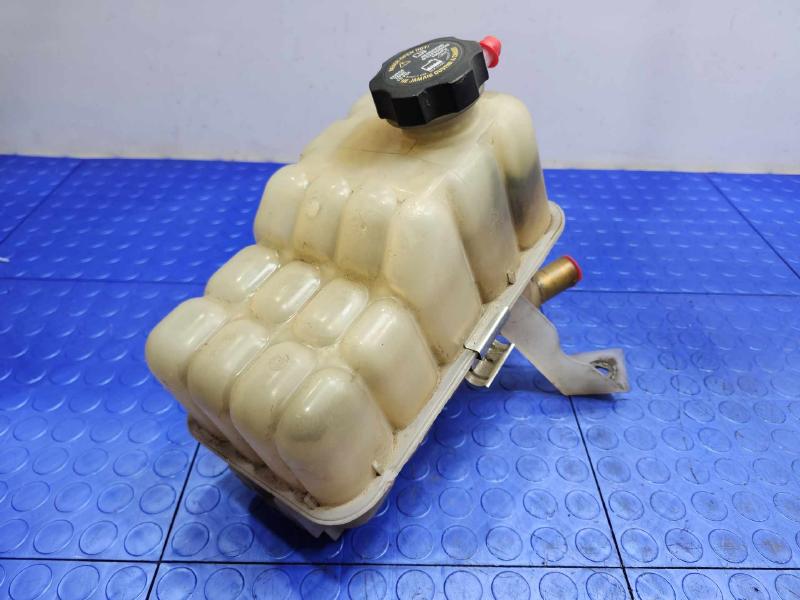 2005 Chevrolet Silverado 1500 Coolant Recovery Bottle