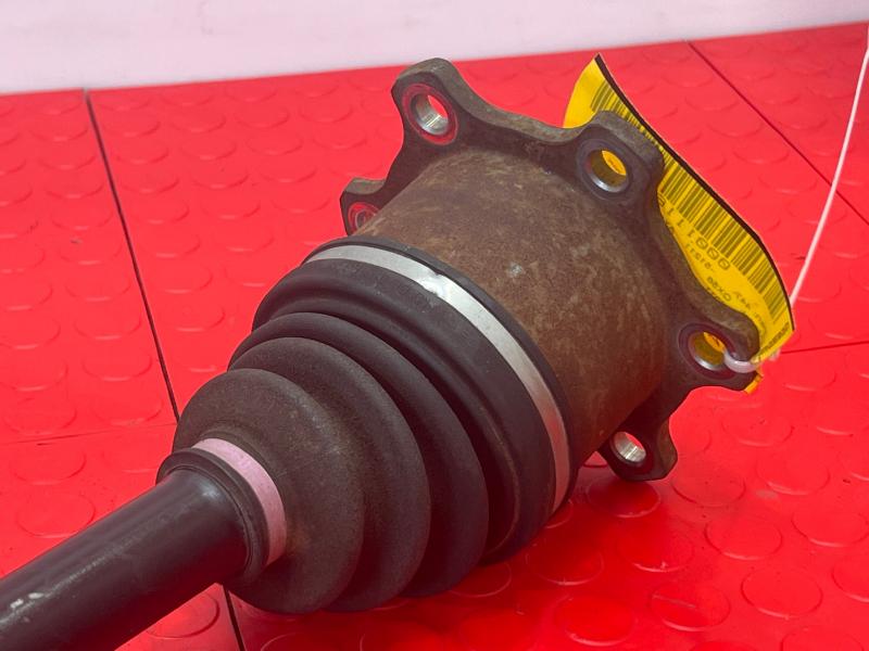 2011 Infiniti QX56 Axle Shaft