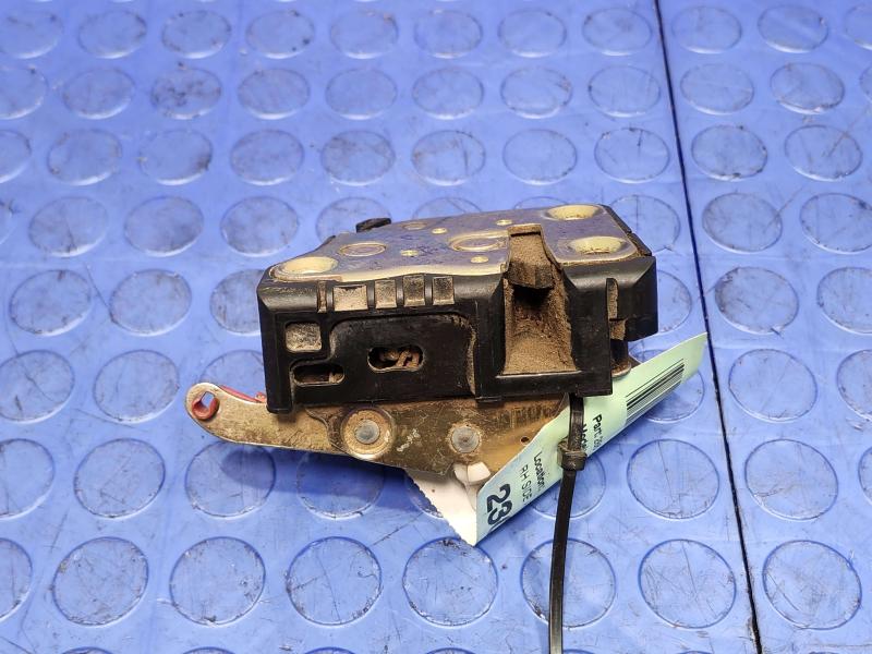 2003 Dodge B3500 Rear Door Latch