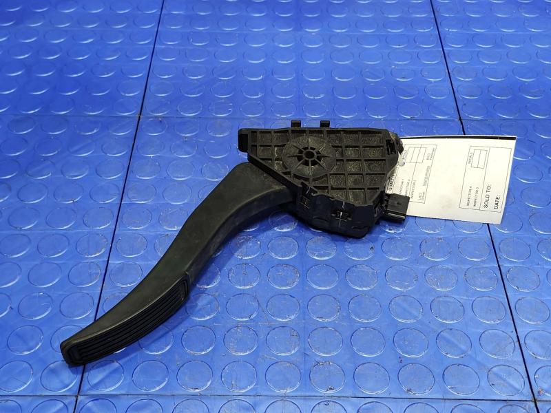 2015 Ford Fusion Pedal Assembly