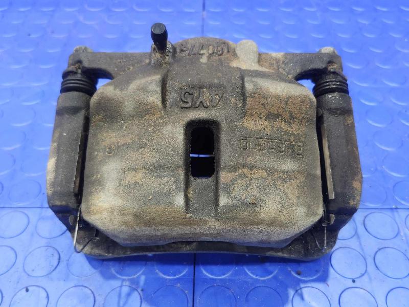 2015 Nissan Rogue Caliper