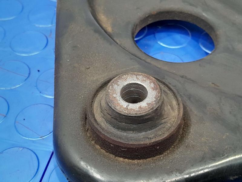 2014-2019 Nissan Versa Front Lower Control Arm RH Passenger Side OEM 545009KS1D