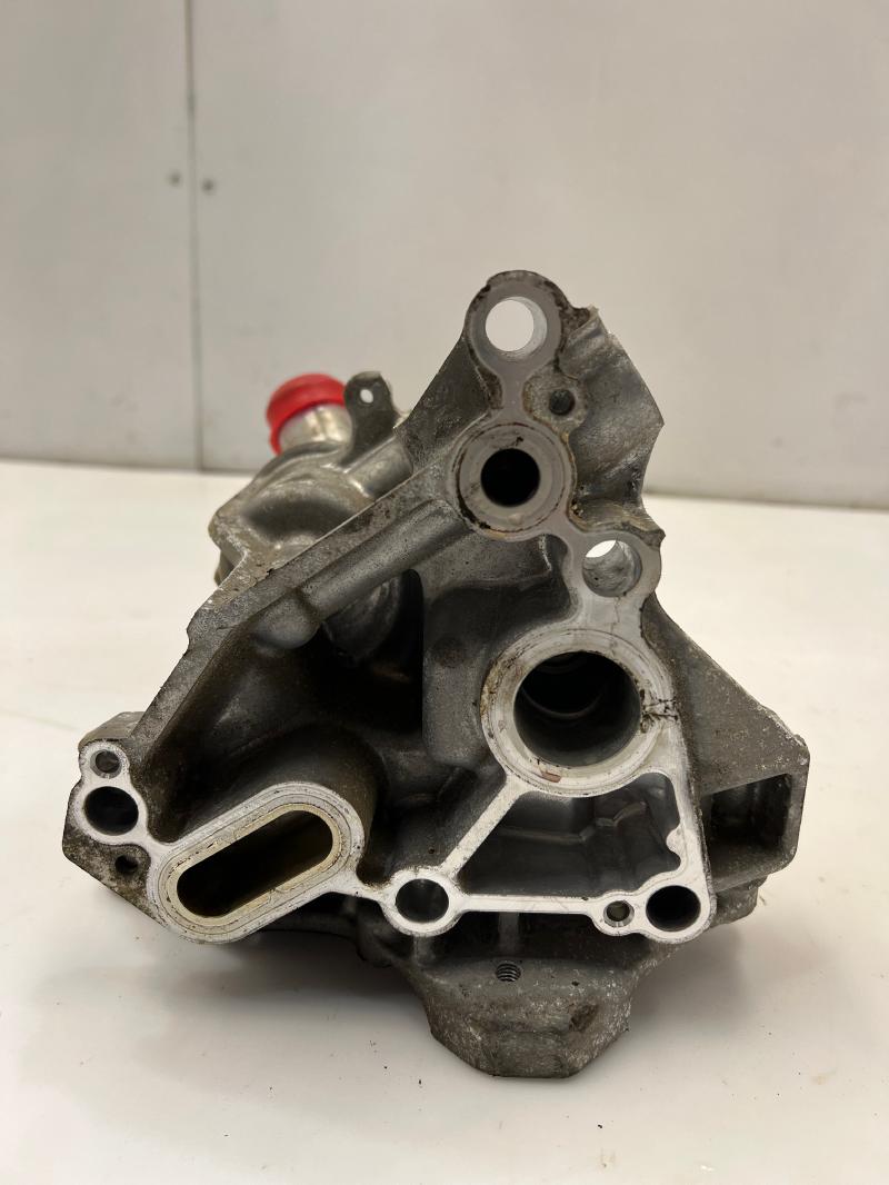 2011 Toyota Highlander Thermostat Housing