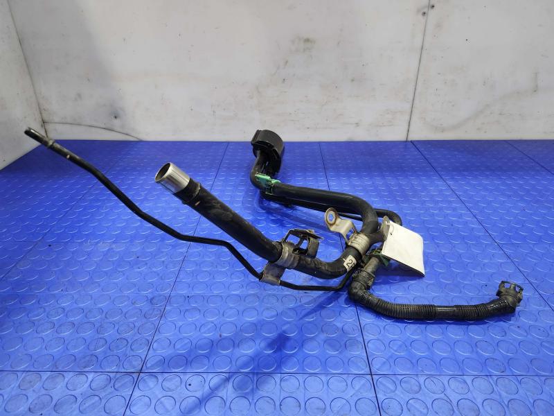 2010-2011 Toyota Prius Fuel Filler Neck Assembly Filler Pipe OEM 7720147120