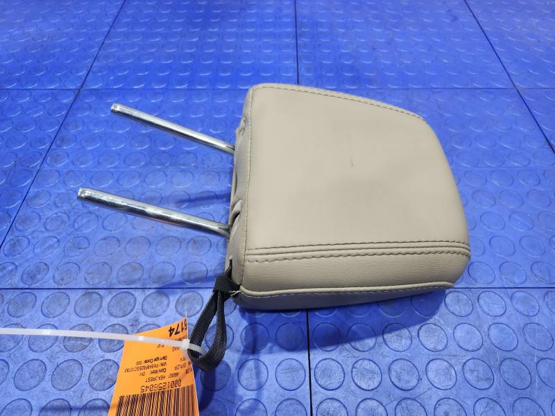 2014 Ford Explorer Headrest