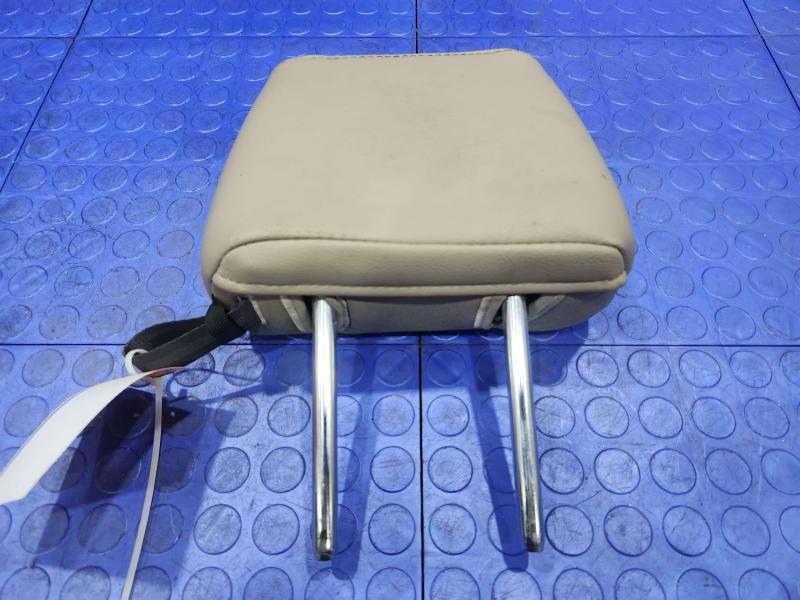 2014 Ford Explorer Headrest