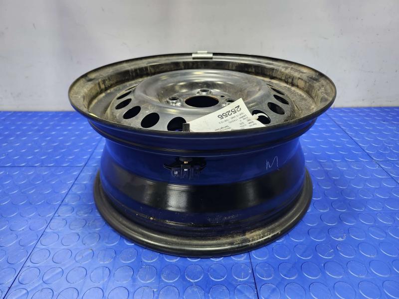 2025 Nissan Versa Wheel