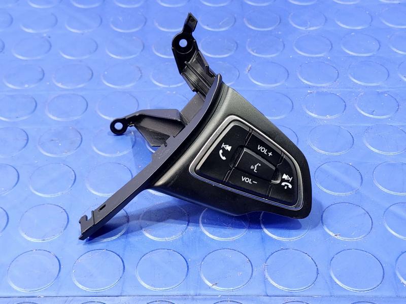2015-2018 Ford Focus ST Steering Wheel Remote Audio Sync Switch OEM F1ET-14K147-CB