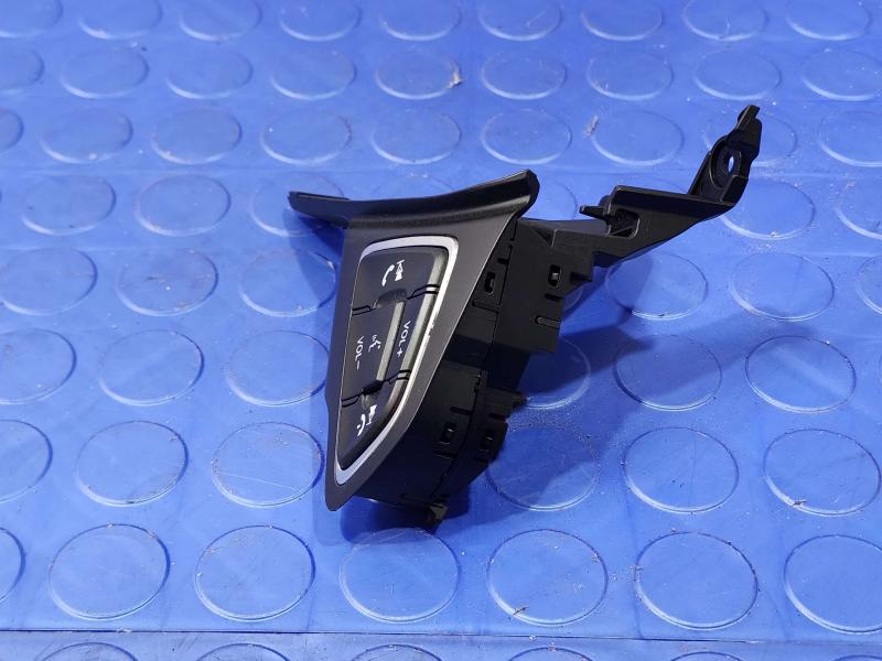 2015-2018 Ford Focus ST Steering Wheel Remote Audio Sync Switch OEM F1ET-14K147-CB