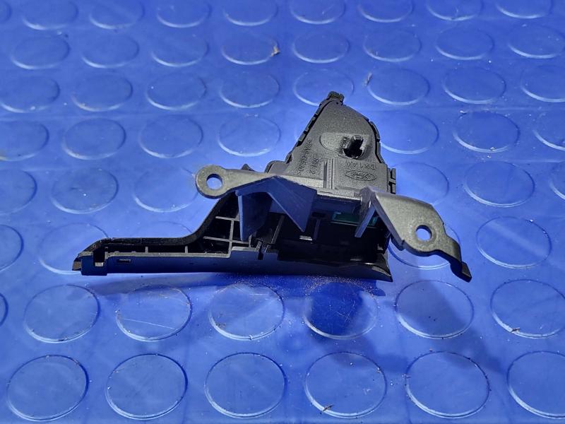 2015-2018 Ford Focus ST Steering Wheel Remote Audio Sync Switch OEM F1ET-14K147-CB