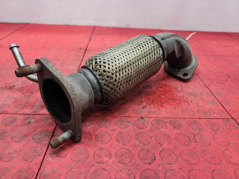 2016-2018 Kia Optima 2.4L Front Exhaust Crossover Pipe OEM 28610D5500
