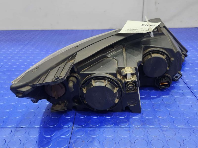 2011 Kia Sorento Headlamp Assembly