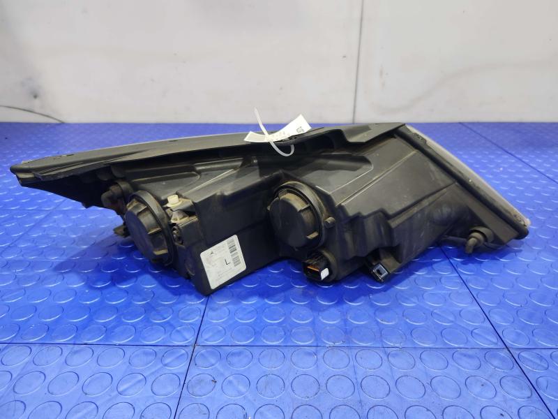 2011 Kia Sorento Headlamp Assembly