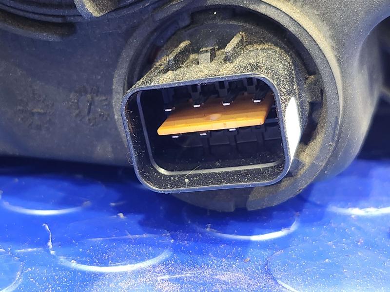 2011 Kia Sorento Headlamp Assembly