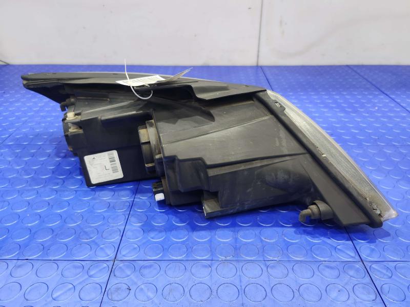 2011 Kia Sorento Headlamp Assembly