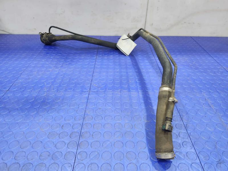 2009 Chevrolet Malibu Fuel Filler Neck