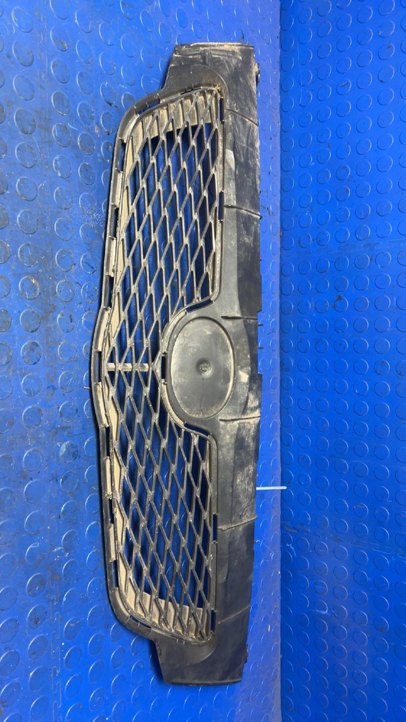 2009 Toyota Corolla Grille