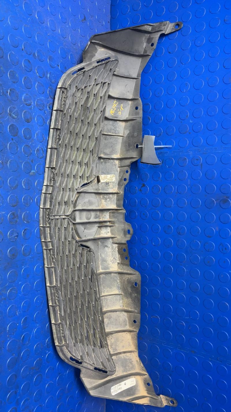 2009 Toyota Corolla Grille