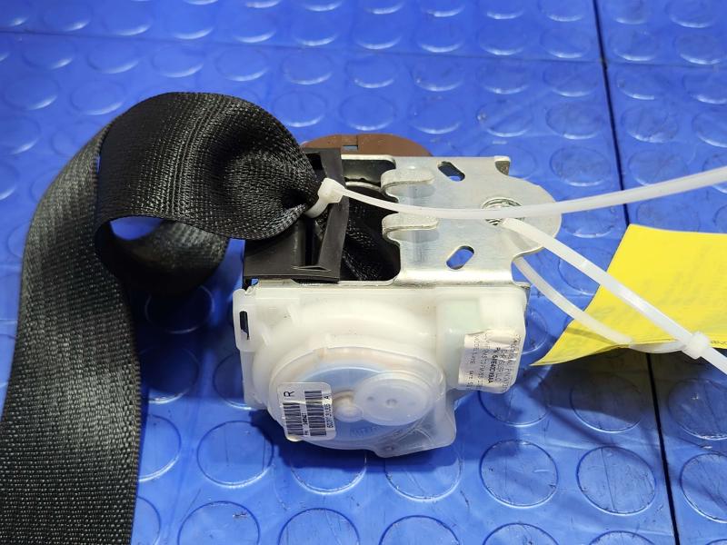2015 Jeep Grand Cherokee Rear Seat Belt