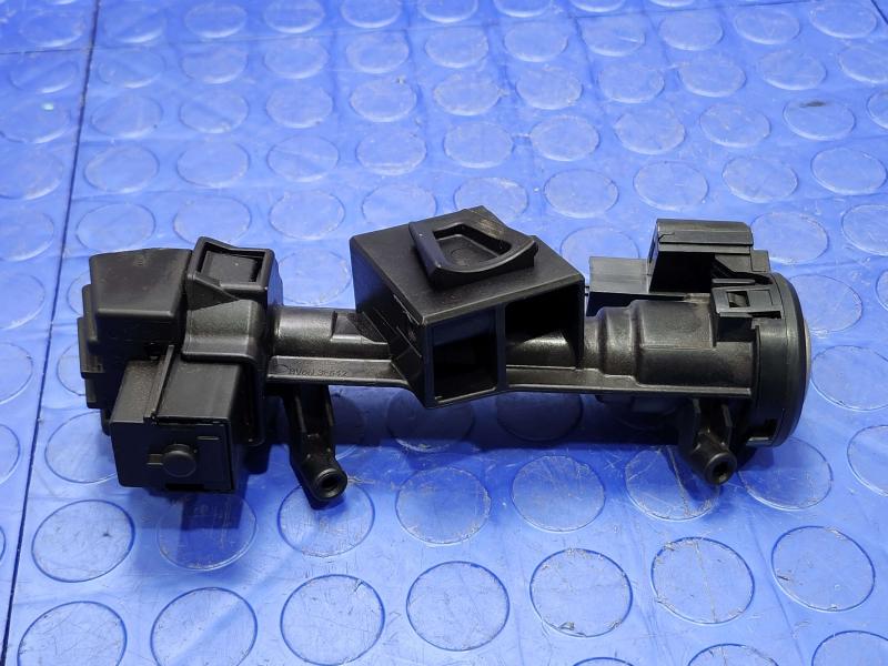 2013-2019 Ford Escape Ignition Switch Assembly w/o Key Genuine OEM Part