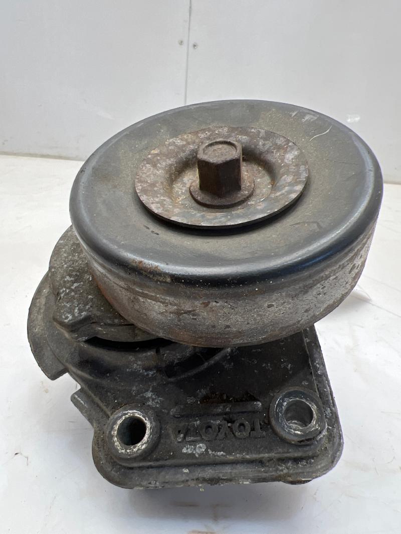 2001 Toyota Tundra Engine Belt Tensioner