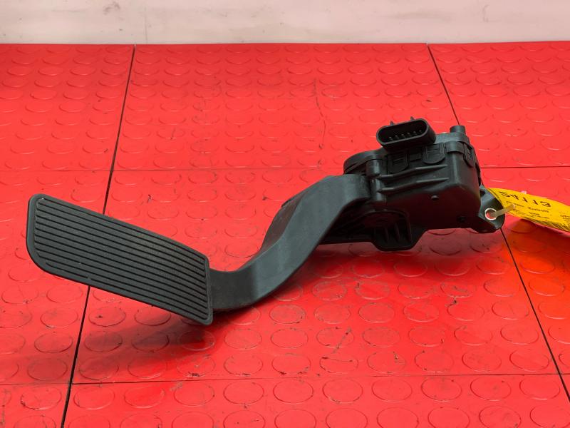 2008 Chevrolet Suburban Pedal Assembly