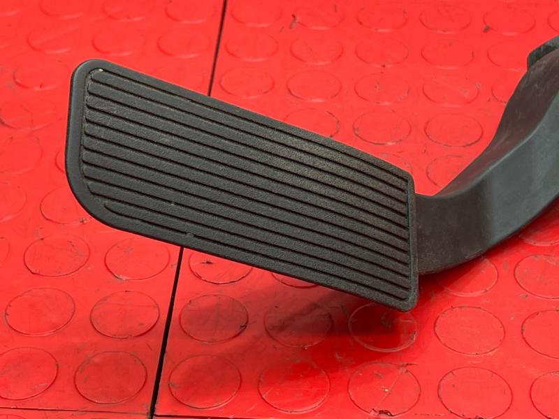 2008 Chevrolet Suburban Pedal Assembly