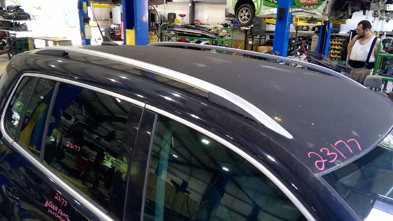 2009 - 2017 Volkswagen Tiguan Roof Rack Luggage Rack Rails OEM