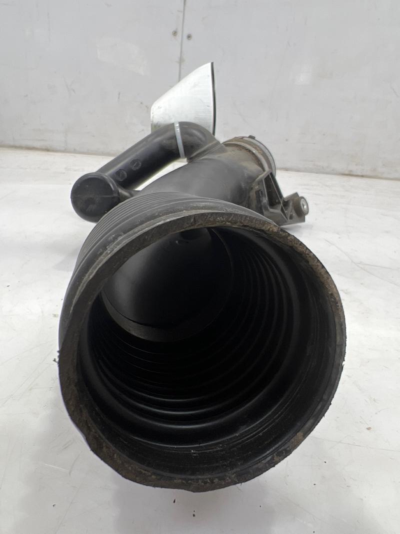 2008 Jaguar XK Air Intake Tube/Resonator
