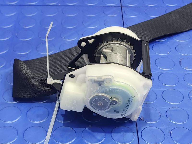 2013 Infiniti FX35 Rear Seat Belt