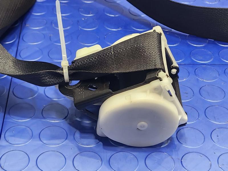 2013 Infiniti FX35 Rear Seat Belt