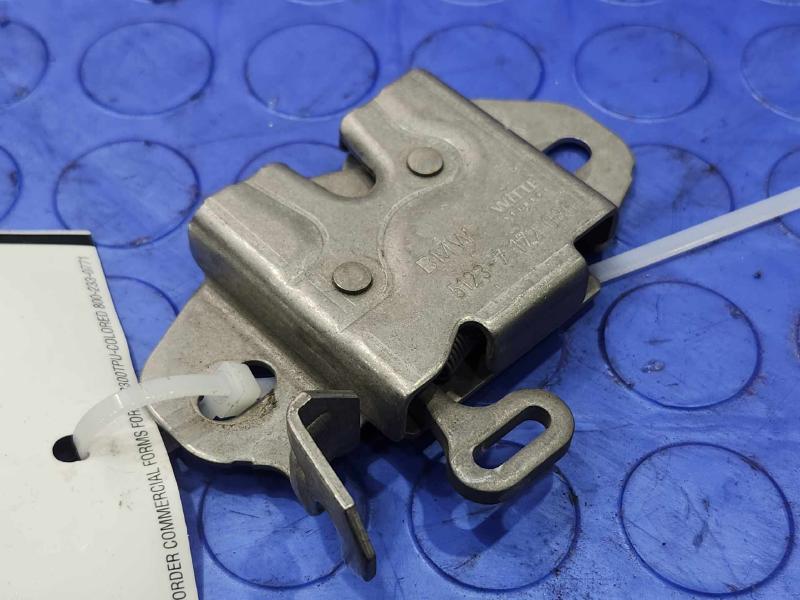2006 BMW Z4 Hood Latch