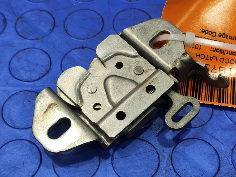 2006 BMW Z4 Hood Latch