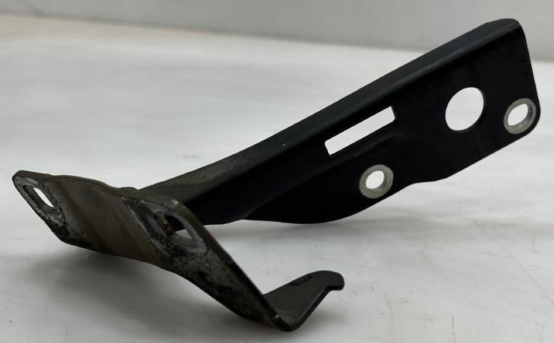 2005 - 2021 Nissan Frontier Hood Hinge RH Passenger Side OEM 65400ZP00A