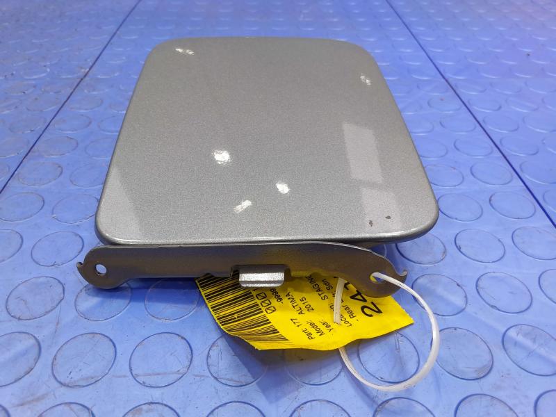 2015 Nissan Altima Fuel Tank Door