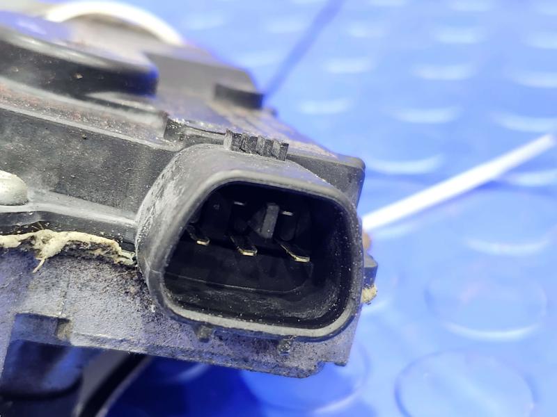 2011 Kia Sorento Wiper Motor Front
