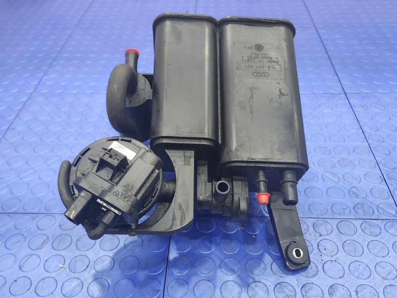 2007 Audi Q7 Evaporator Canister