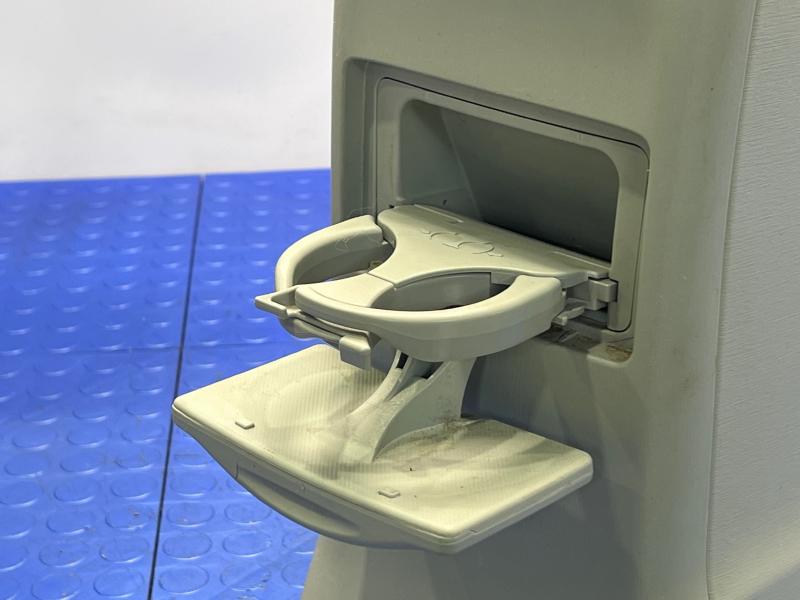 2013 Toyota Prius Front Console