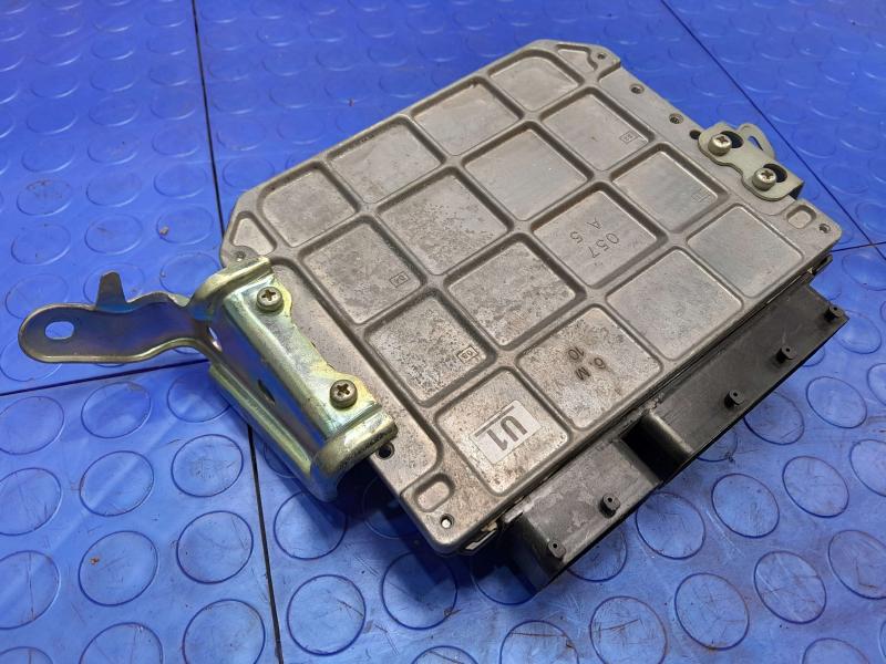 2010 Toyota Prius Engine/Motor Brain Box