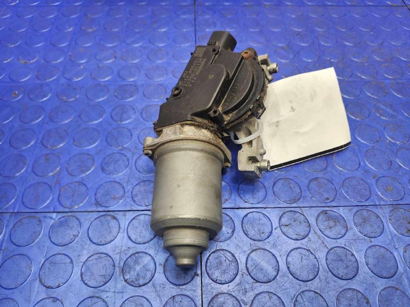 2013 Lexus GS 350 Wiper Motor Front